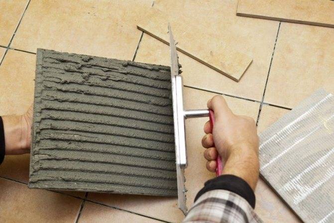 Как класть на стену плитку, чтобы не пришлось переделывать?