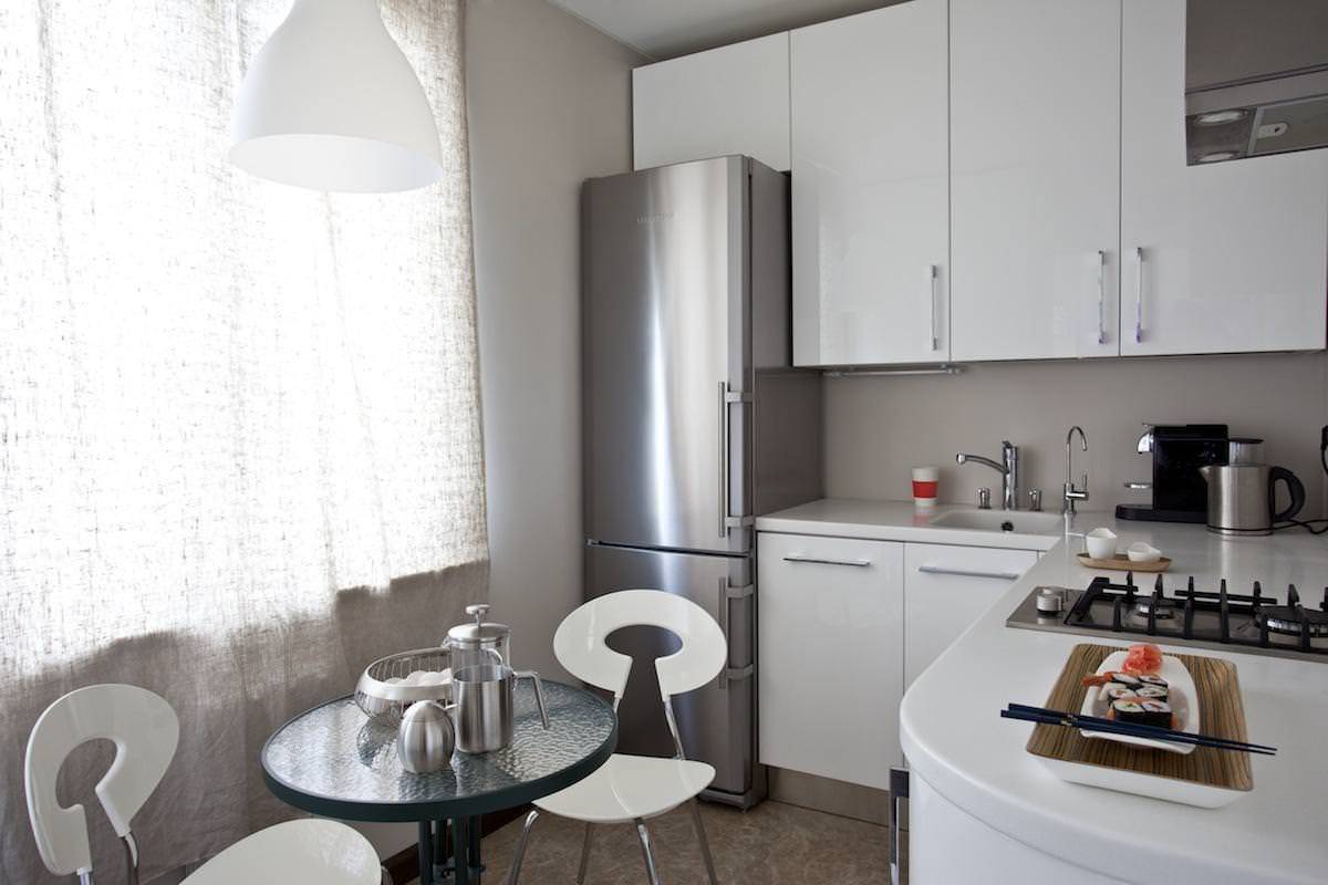 Дизайн маленькой кухни в хрущевке с холодильником — лучшие варианты с 35 фото