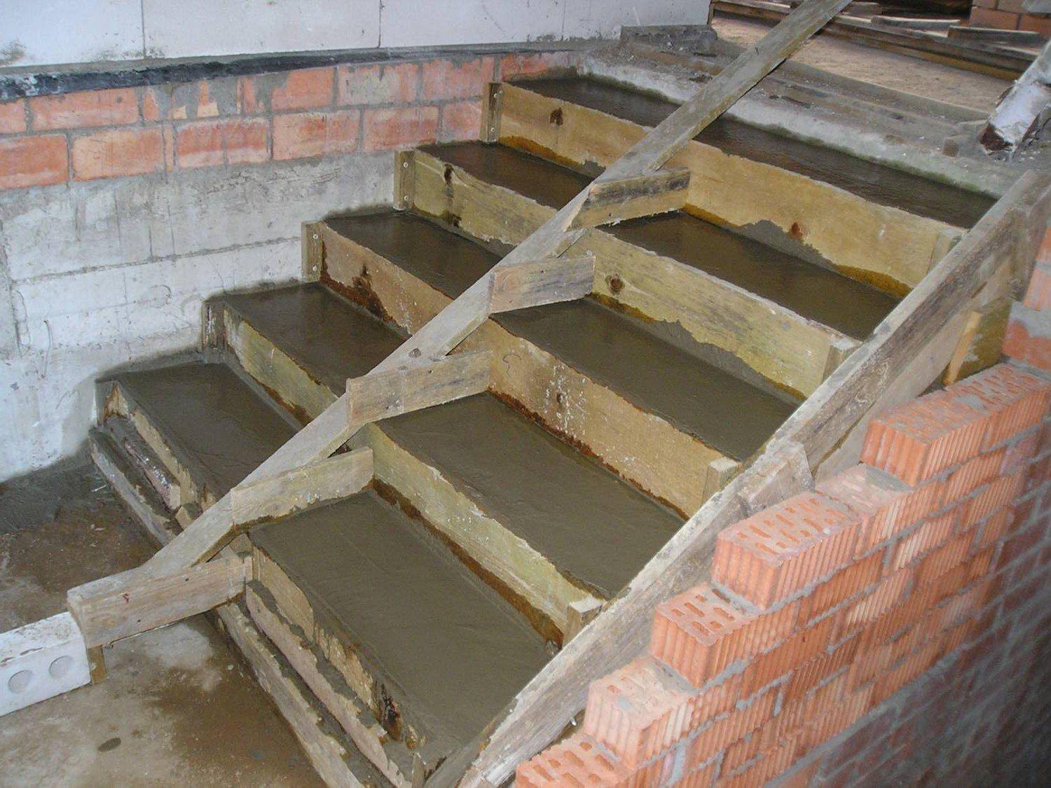 Опалубка для лестниц из бетона. опалубка для лестниц из бетона устройство лестничных маршей в опалубке типа дока