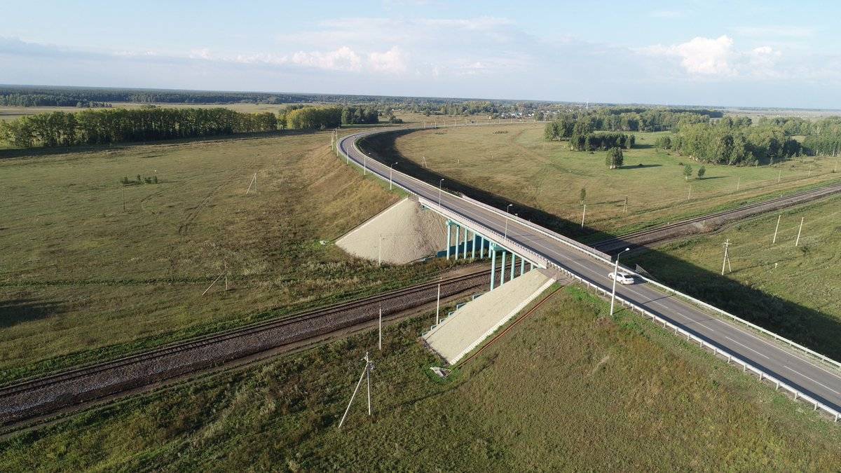 Стало известно, сколько километров дорог построят и отремонтируют в текущем году