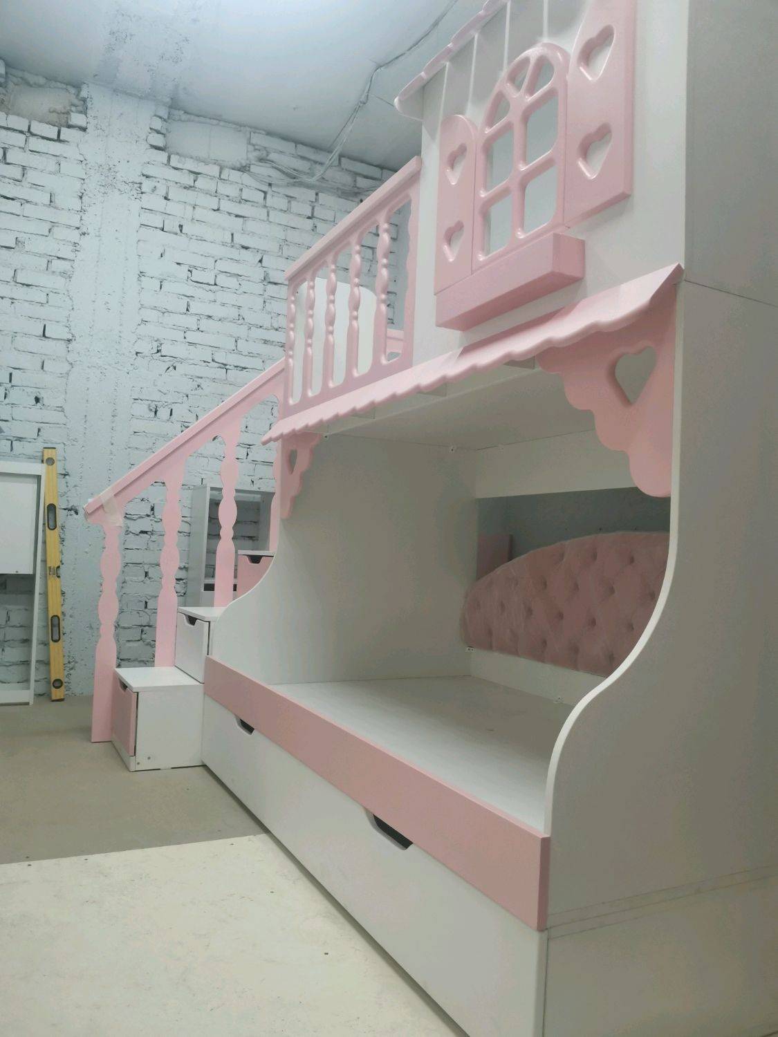 Детская кровать-чердак «Лахти 2.0» с лестницей-комодом