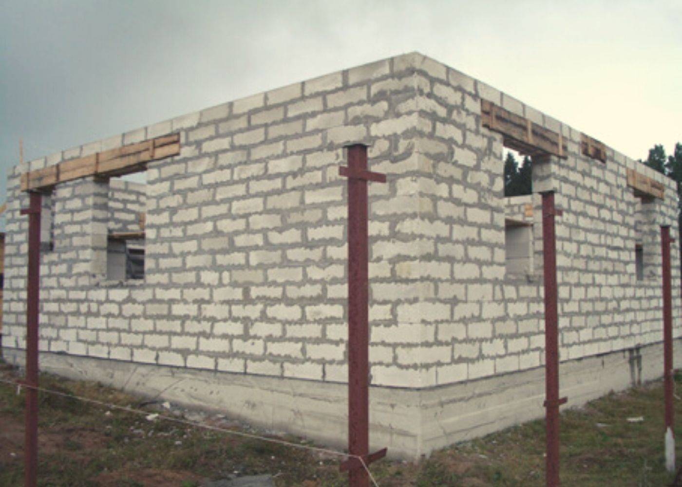 Построить дом из пеноблоков своими руками: пошаговое руководство, видео