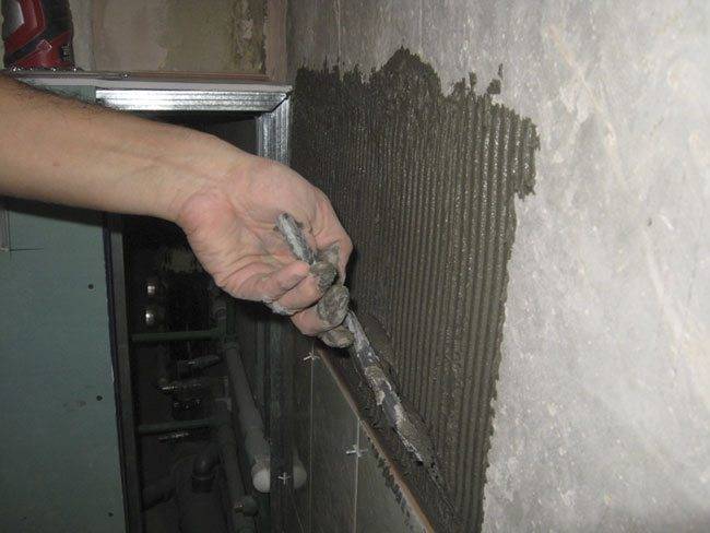 Подготовка стен под плитку в ванной: чем и как выровнять, нужно ли это делать
